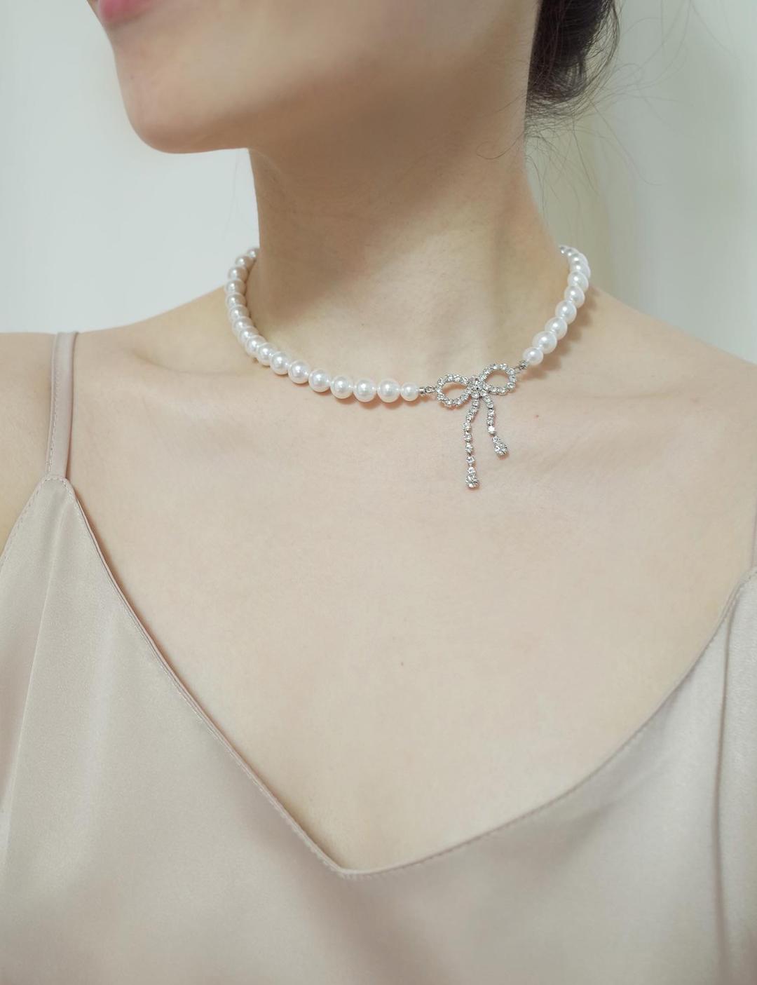 Lady Dada pearl necklace