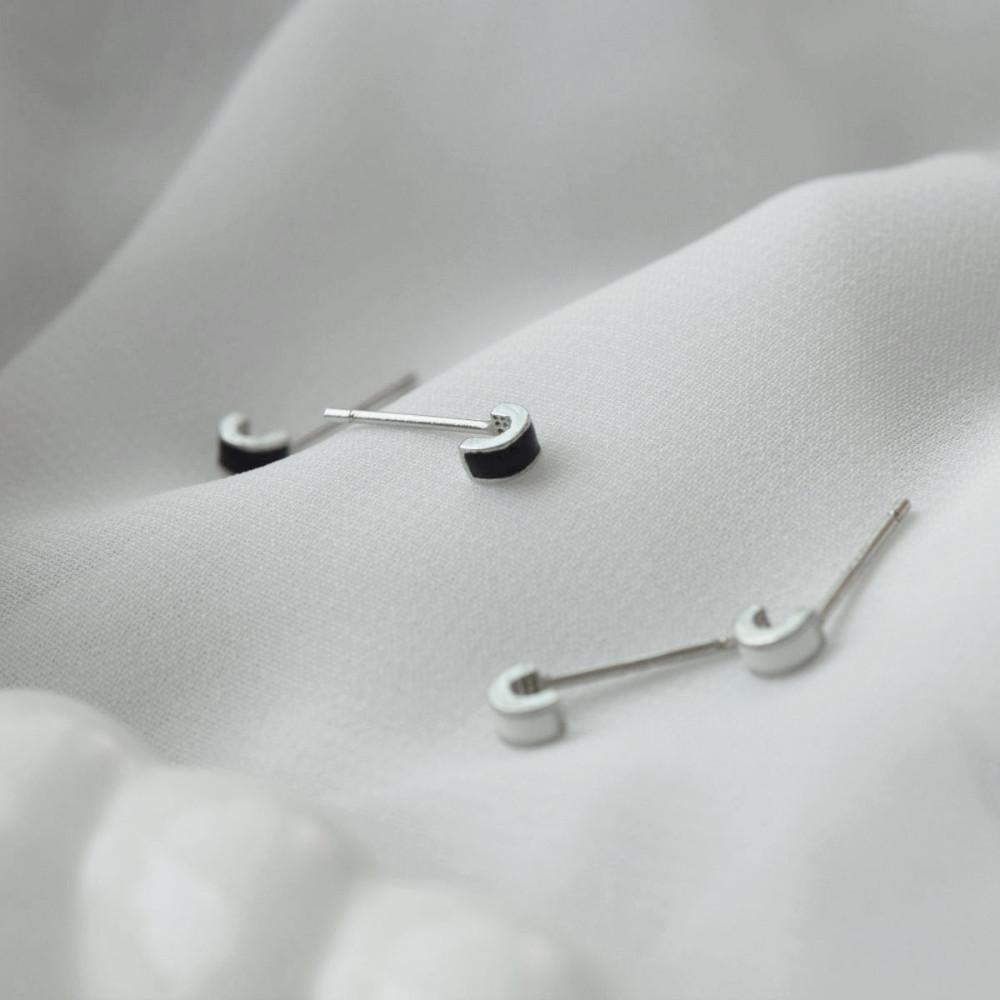 [실버925] 블랙 앤 화이트 미니 페이크 링귀걸이