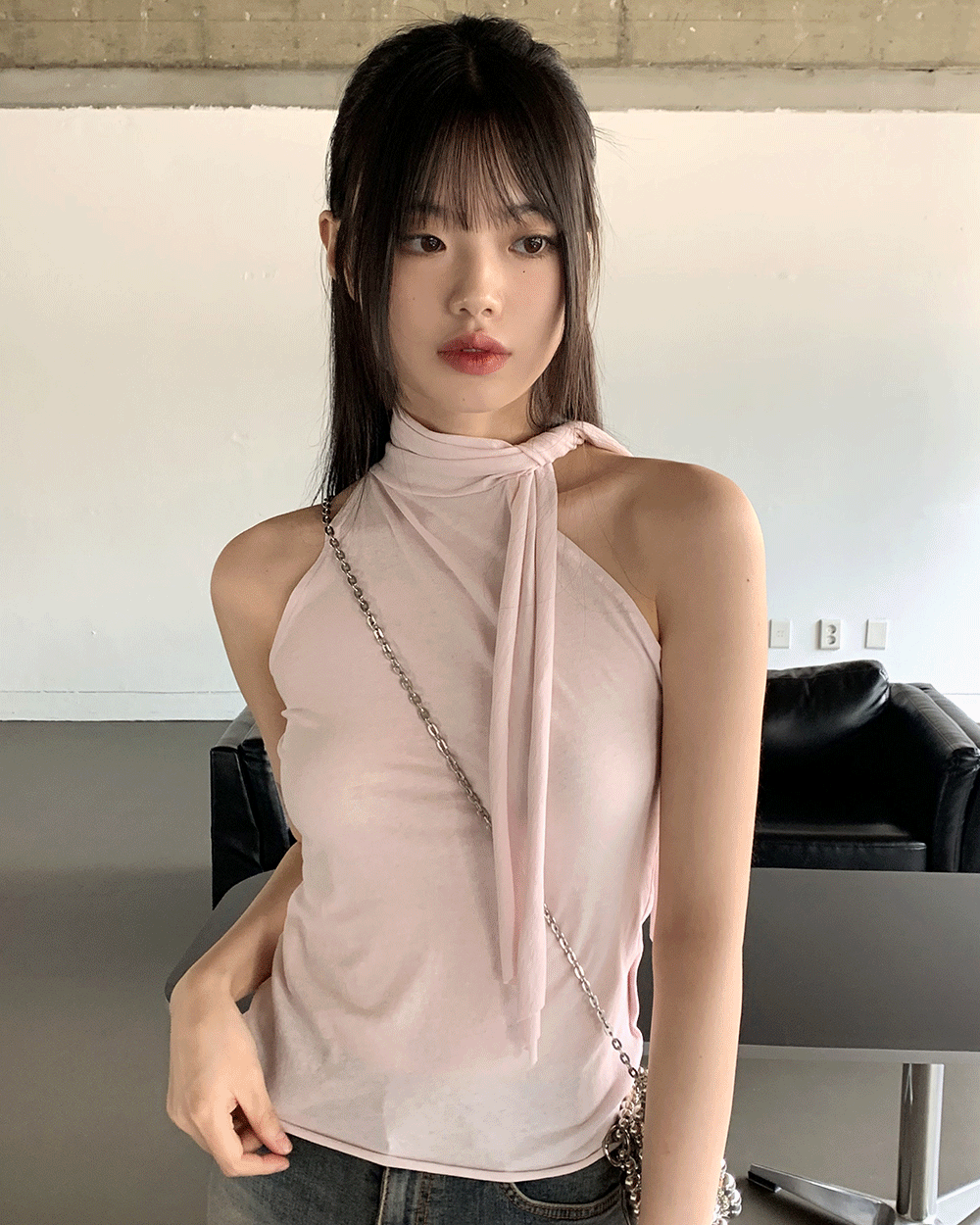 뉴턴 타이 리본 시스루 홀터 나시 슬리브리스