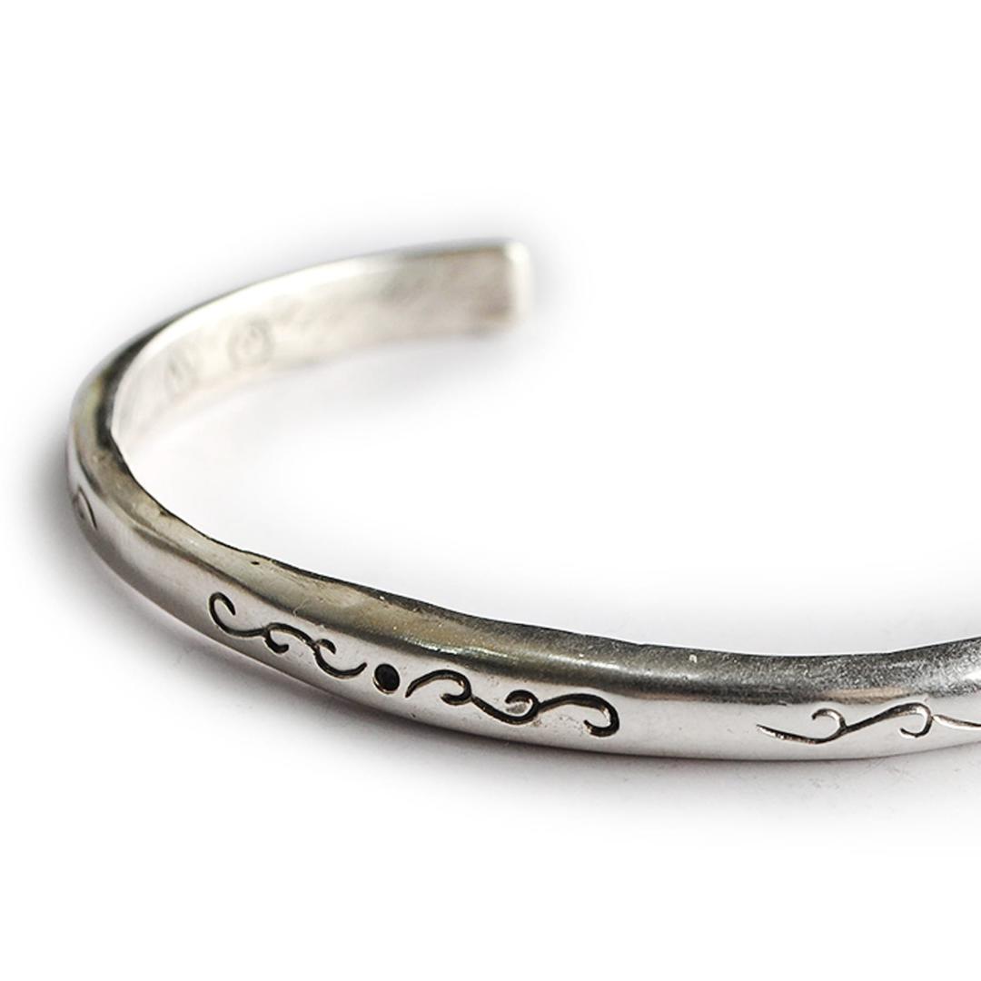Vine Patterned Bangle - Simple