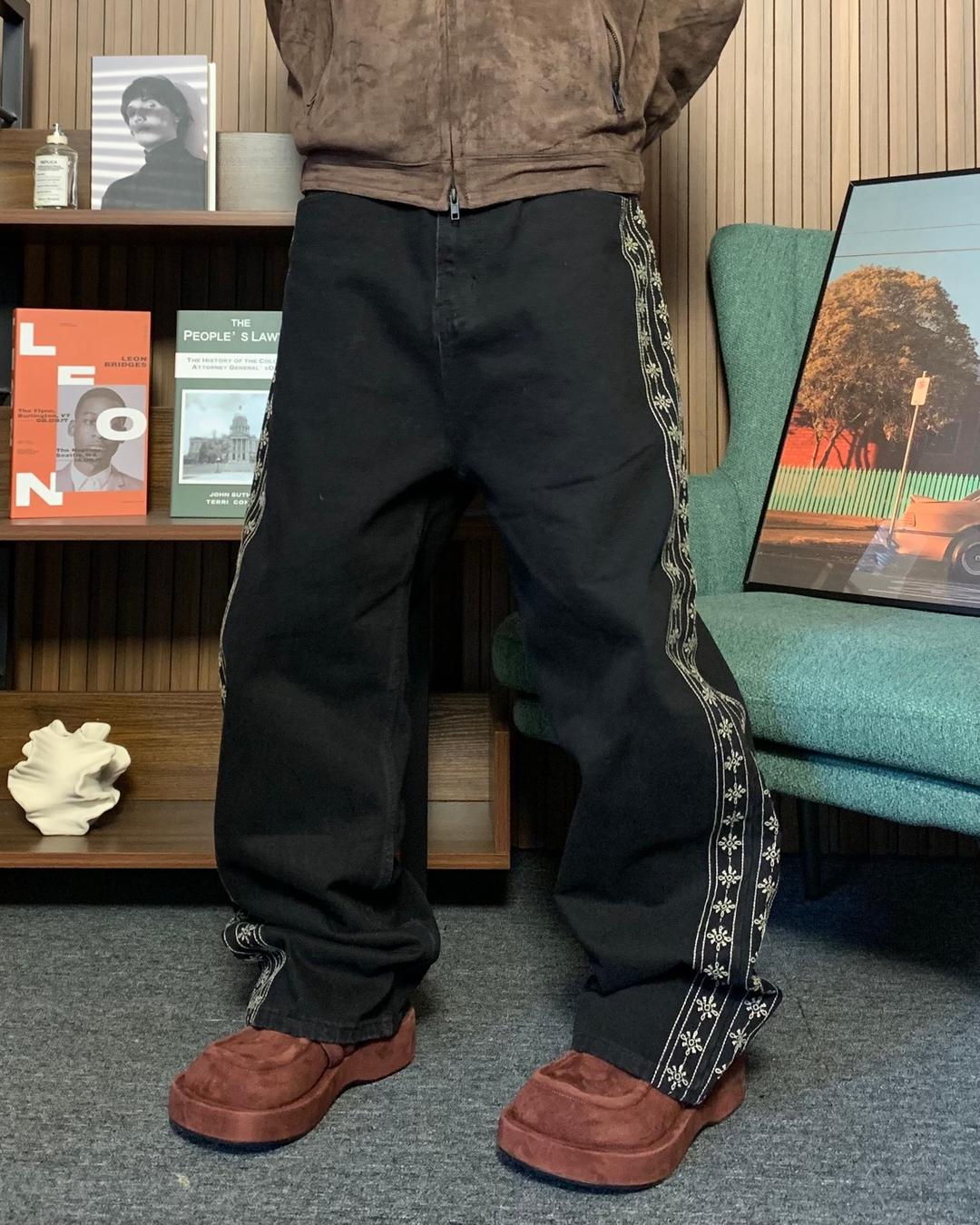 루타 자수 와이드 데님 팬츠 (MD 강력 추천 디테일 자수 팬츠!!) (!!입고지연!! 03월12일 전체 출고)