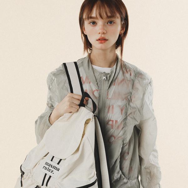 String flap backpack _ Ivory