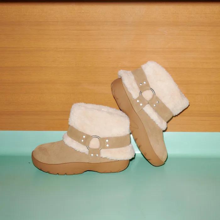 Buckmore Fur Boots / BEIGE