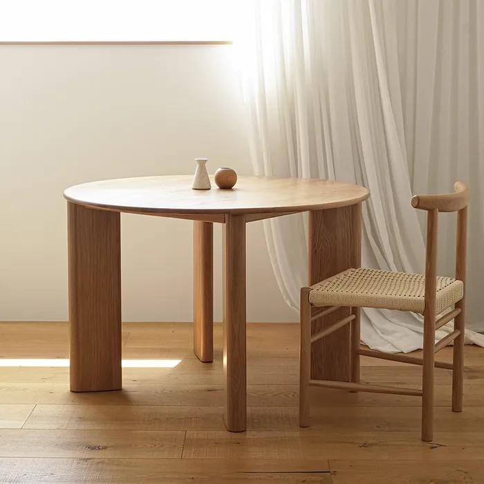 라인 원형 테이블 오크