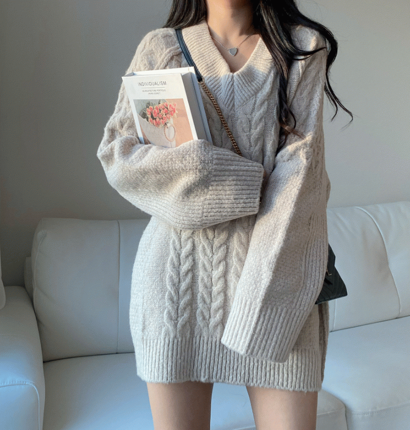 [보호본능자극핏!!당일발송] 몽블랑 브이넥 꽈배기 오버핏 니트 미니원피스 (3 colors)