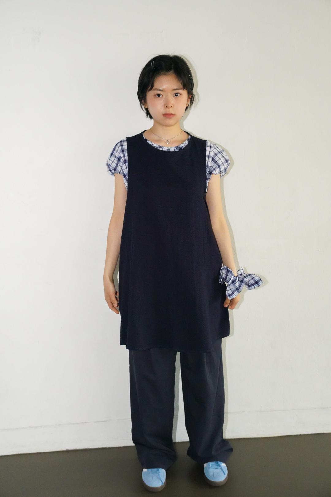 SEERSUCKER PINTUCK OPS - DEEP NAVY