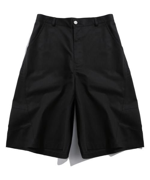 사이드 절개 버뮤다 팬츠 블랙