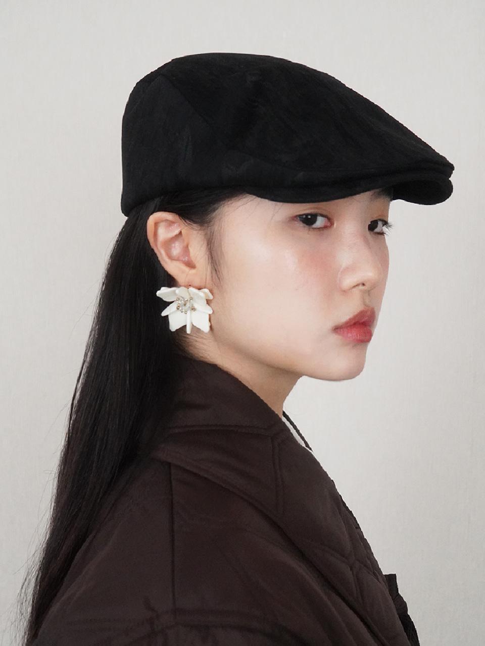 Momo Hunting Cap Wild Rose Black