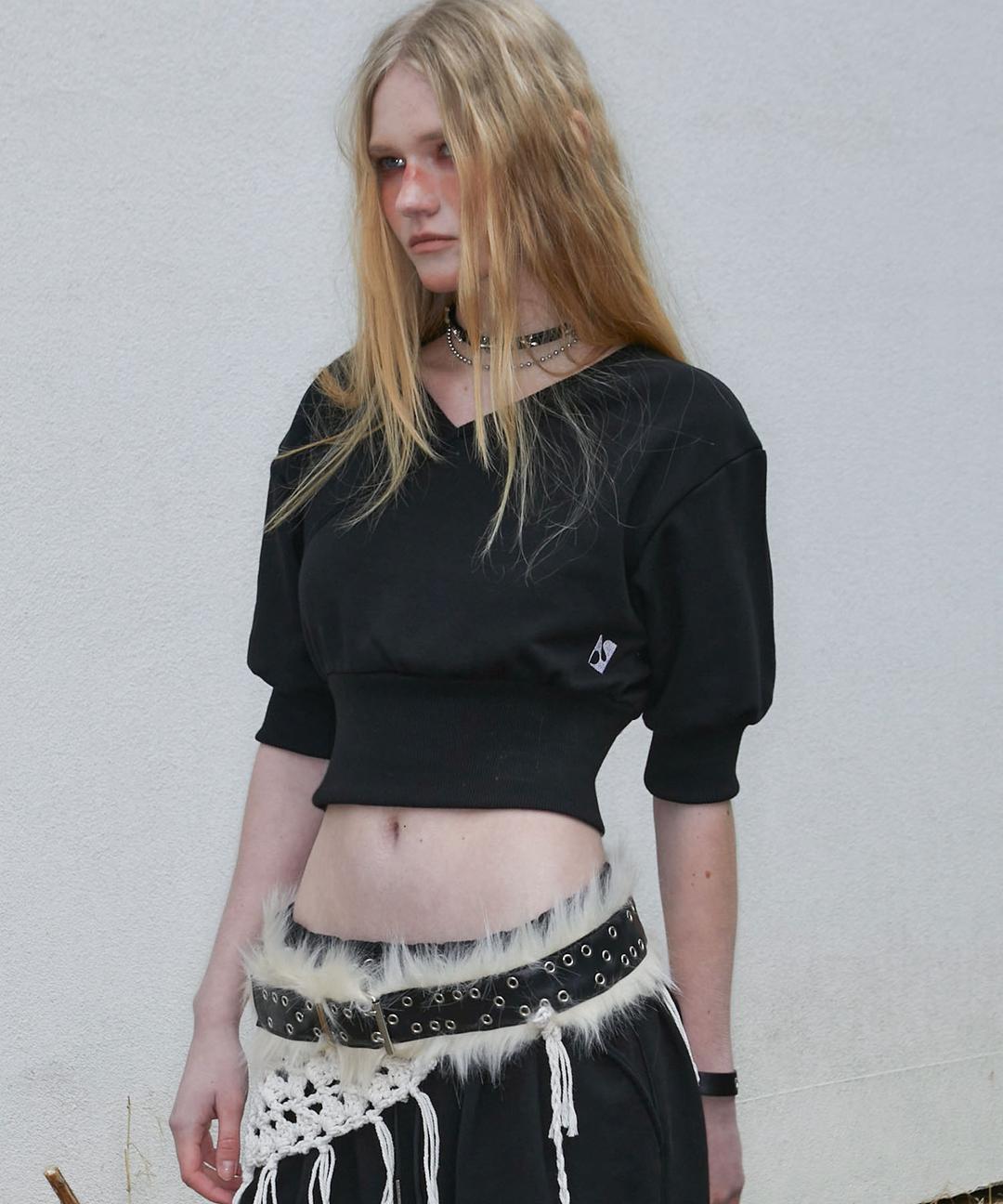 Crossed Crop Sweatshirt (BLACK)