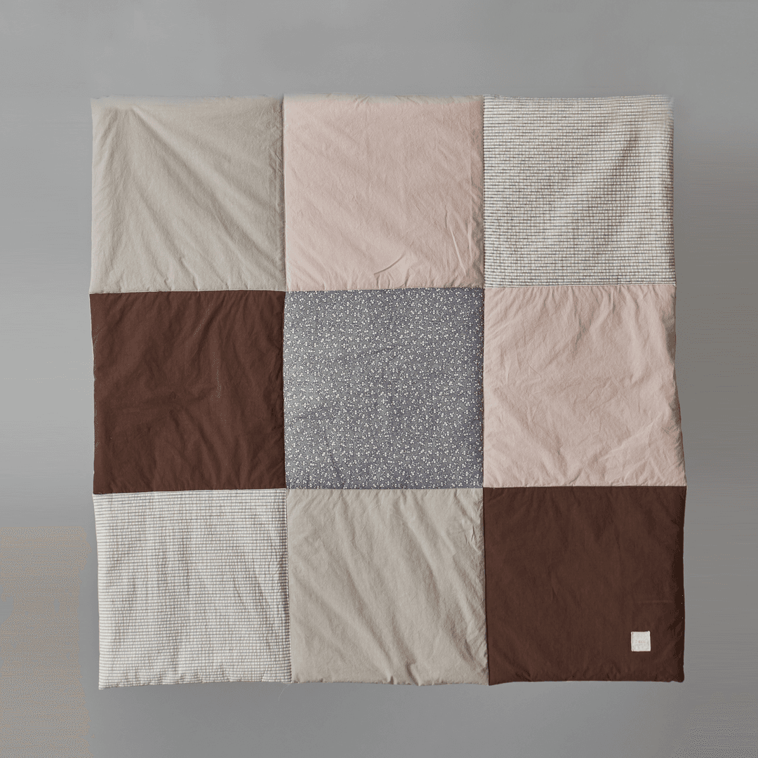 Floral Quilt Blanket (Pink)