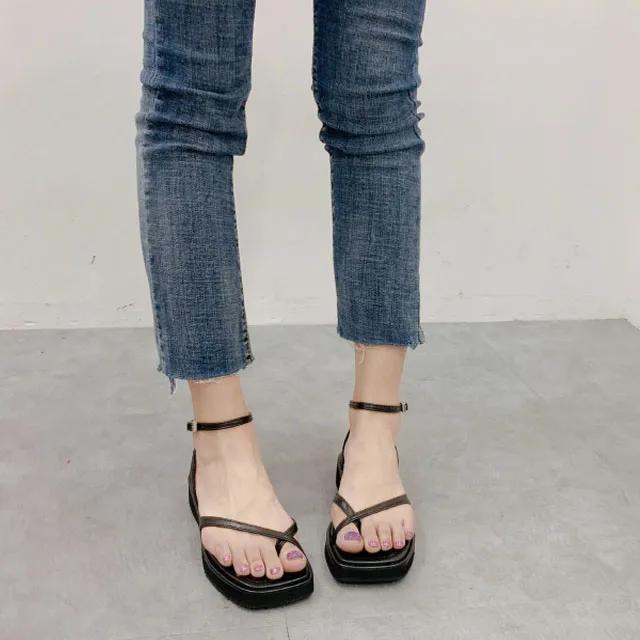 엄지 쪼리 플랫폼 샌들