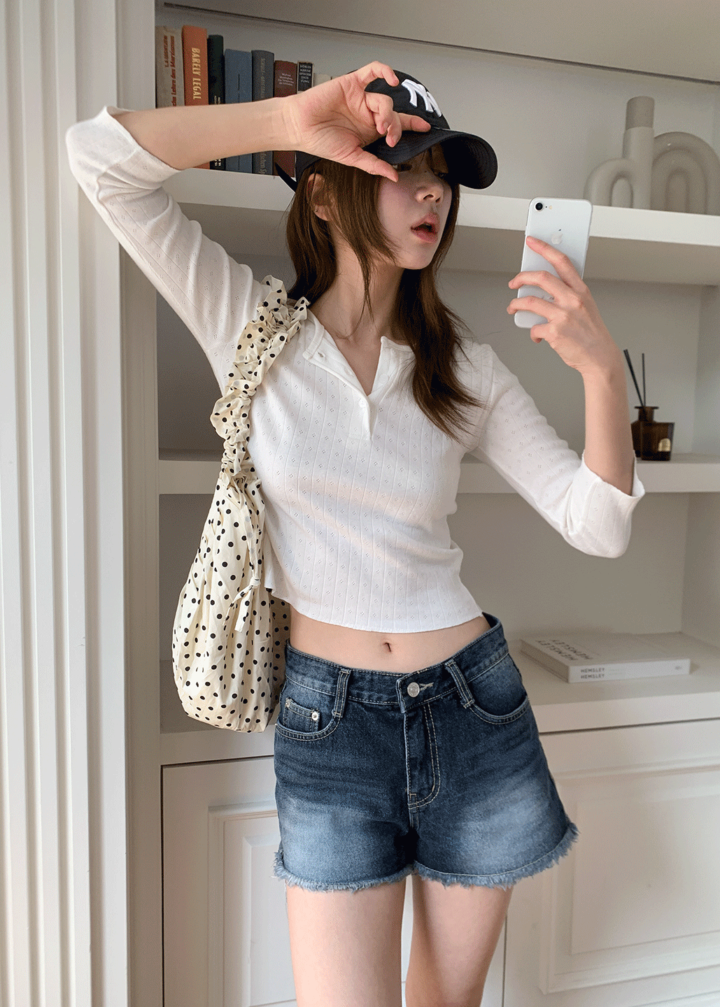 서울베이스드 ROSE PUNCHING TOP
