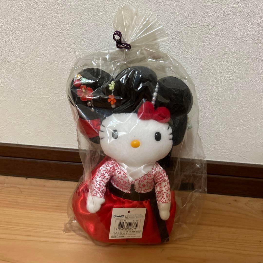 韓国限定キティちゃん　ぬいぐるみ