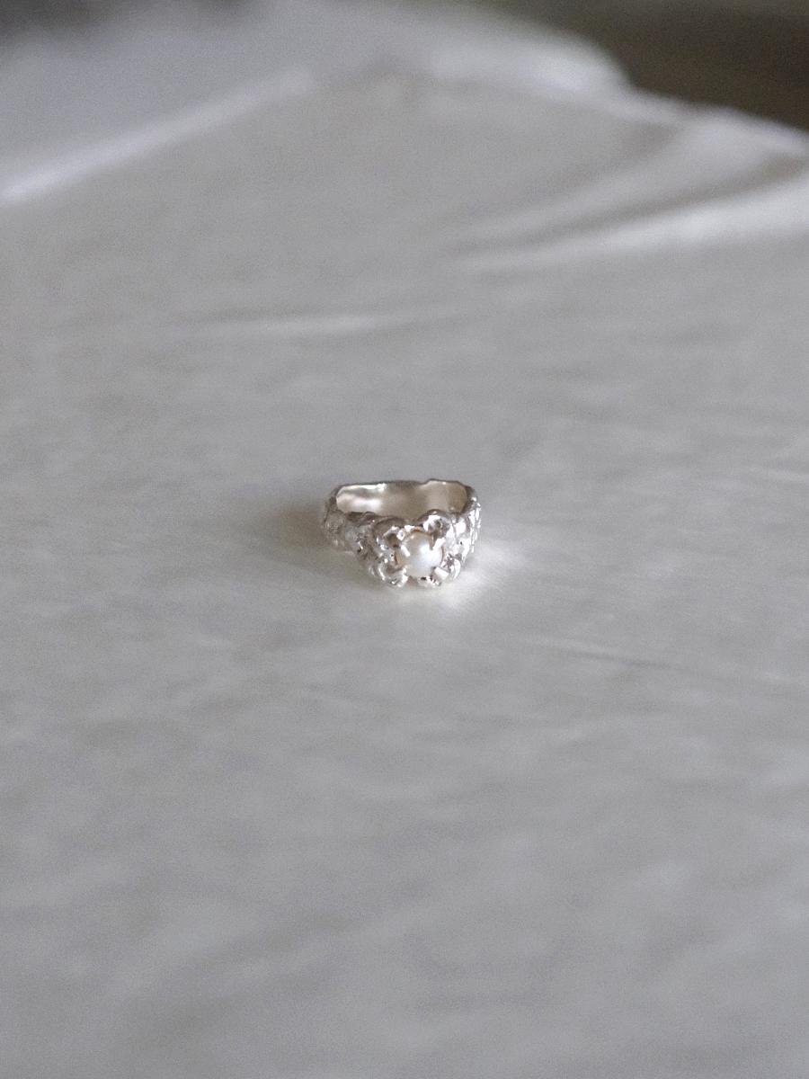 Dragon claw ring(pearl)