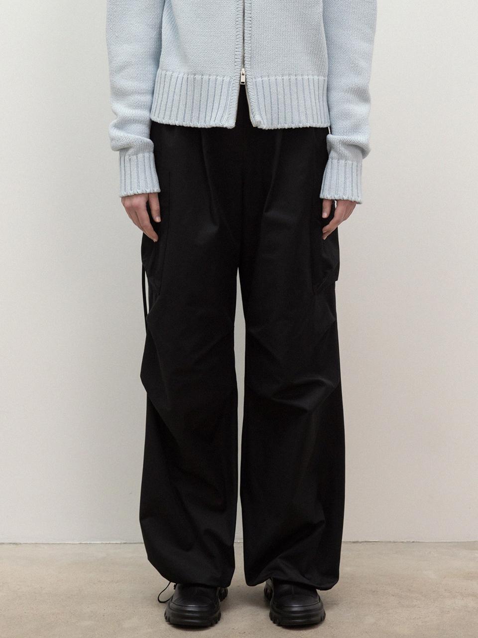 zip-up pocket parachute pants (black)