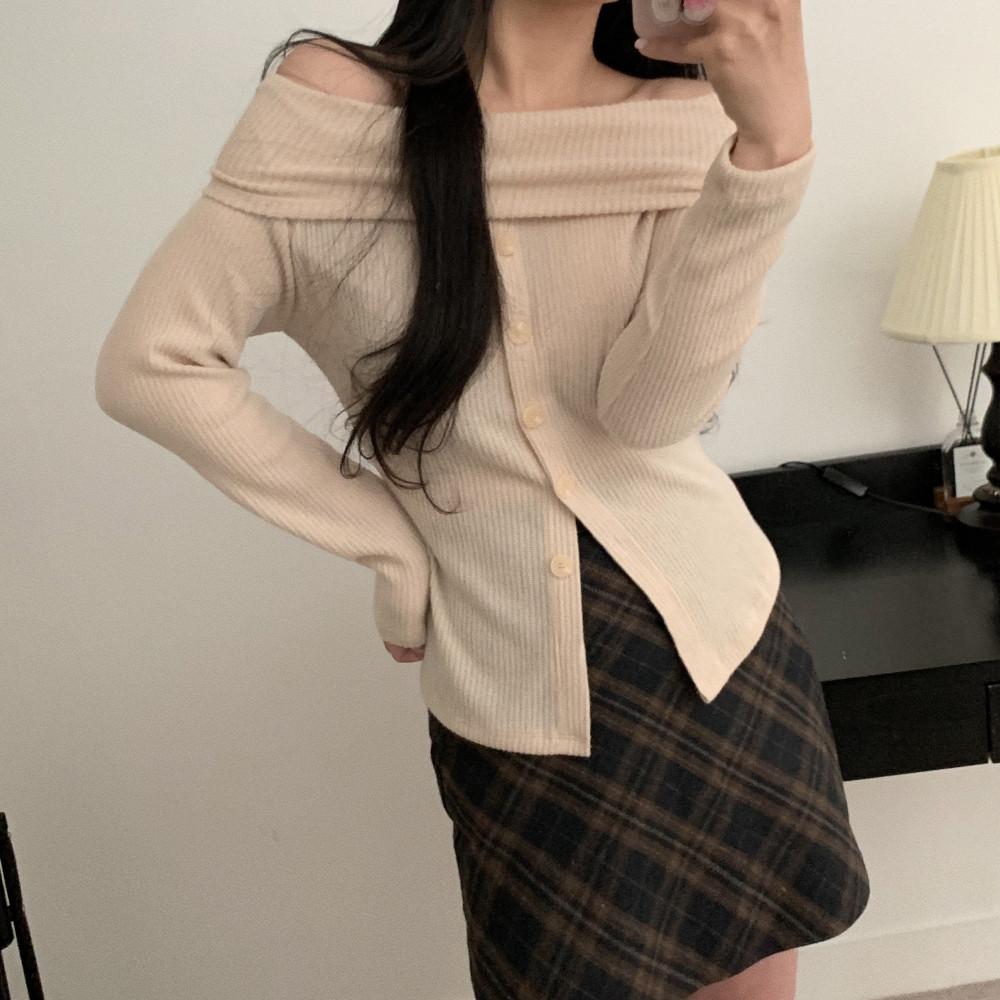 여성 슬림 골지 버튼 오프숄더 여리 티셔츠