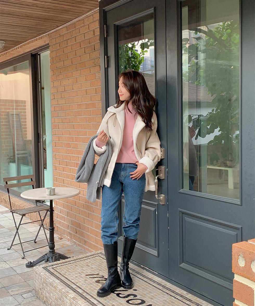 이퓨 [아우터대전🔥오늘출발🚚] [Made] 아이리스 윈터 스웨이드 보아털 버클 하프 무스탕 - one color / 하객룩 데이트룩 오피스룩