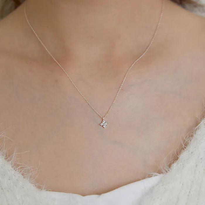 [하츠투하츠 이안 착용][Silver925] Cubic Clover Necklace