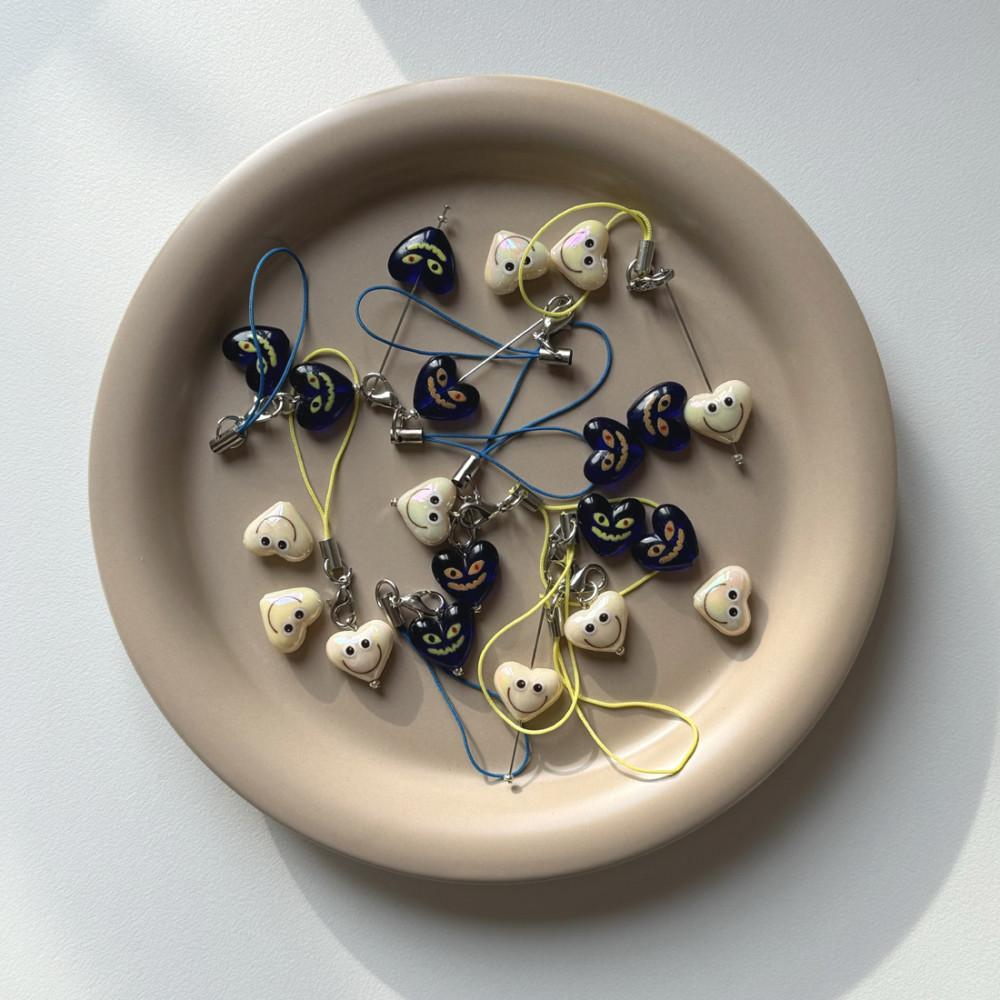 스마일 빈티지 하트 비즈 키링 (2color)