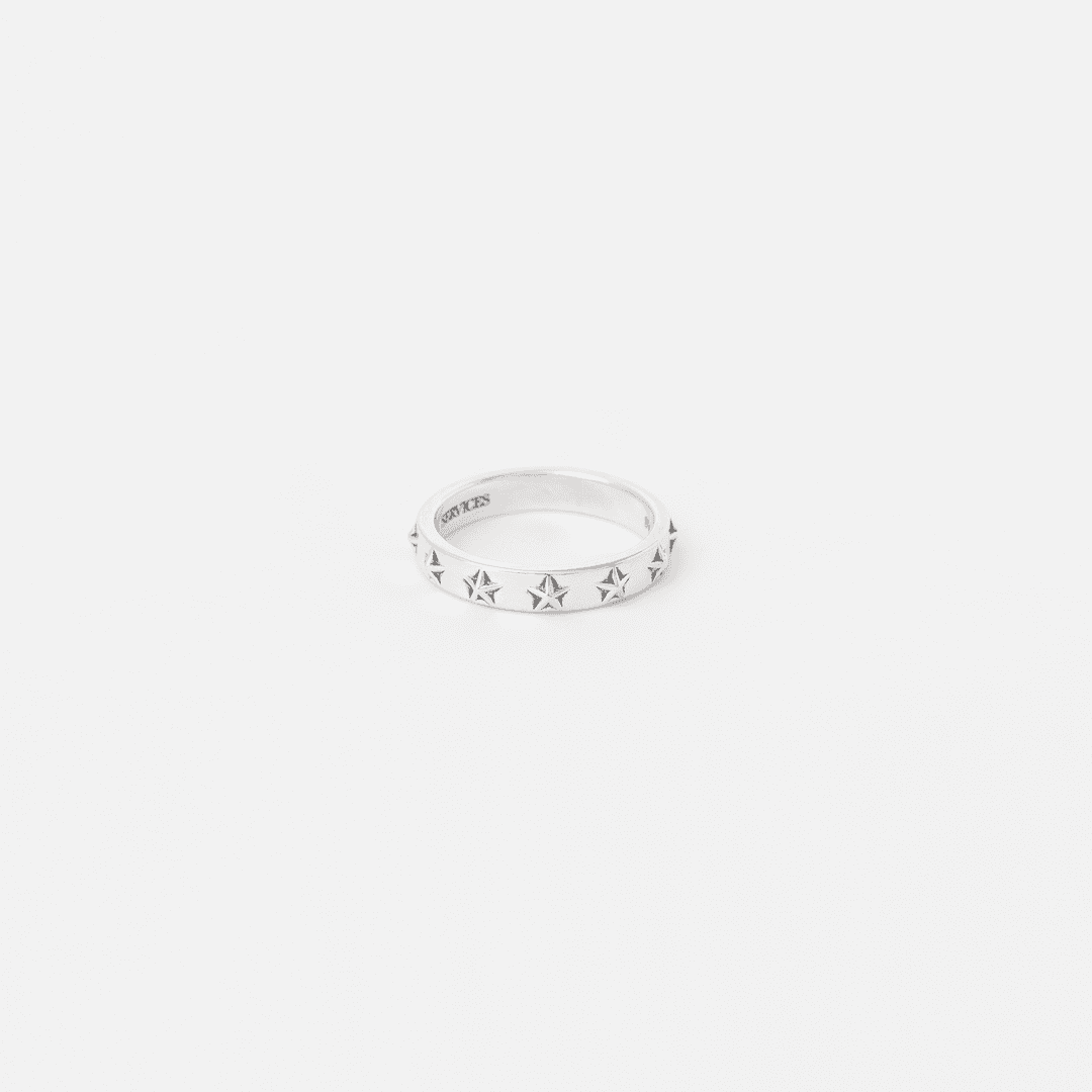Sever star ring