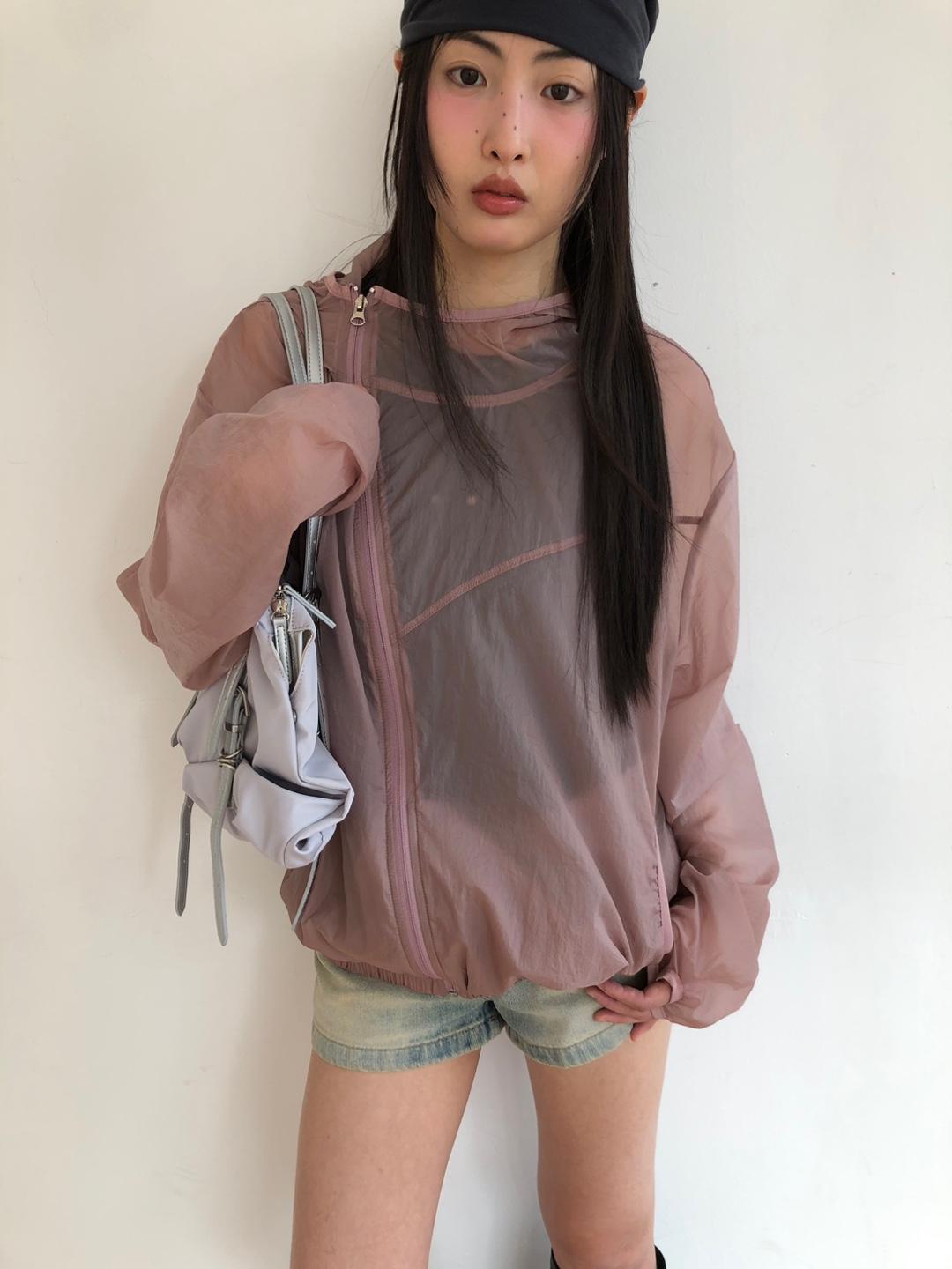 Mute windbreaker