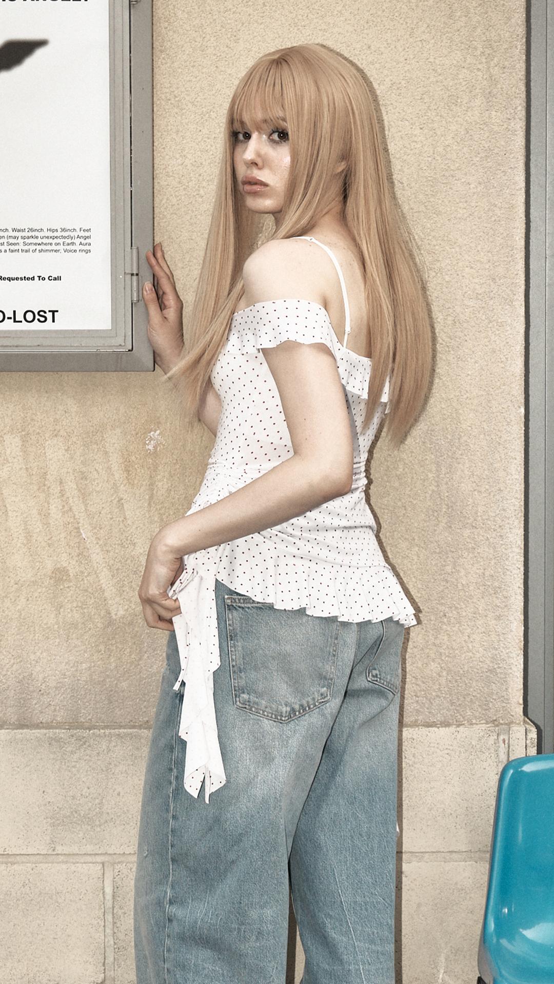 RedDots ruffle drawstring top