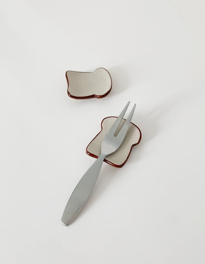 Bread Chopstick Rest
