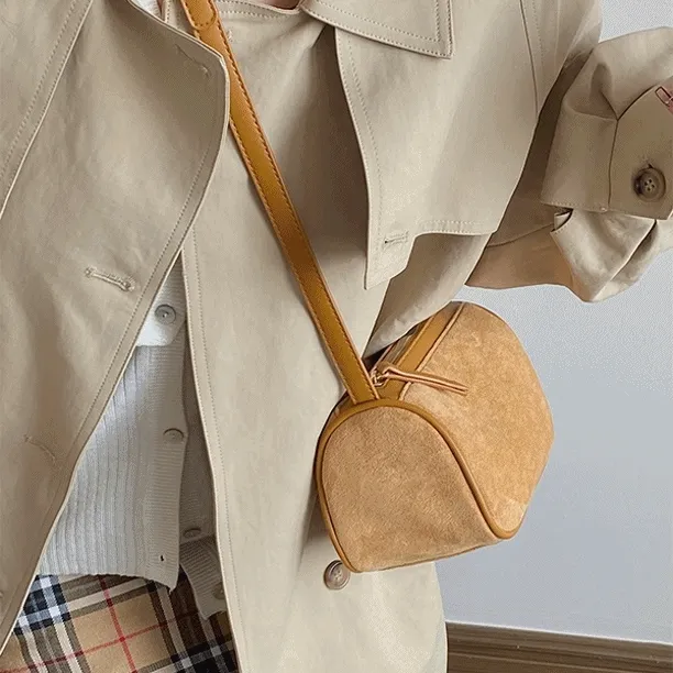 세무 버터 스카치 스퀘어백 크로스백 숄더백 바디크로스 데일리백 개강룩 개강백 미니백