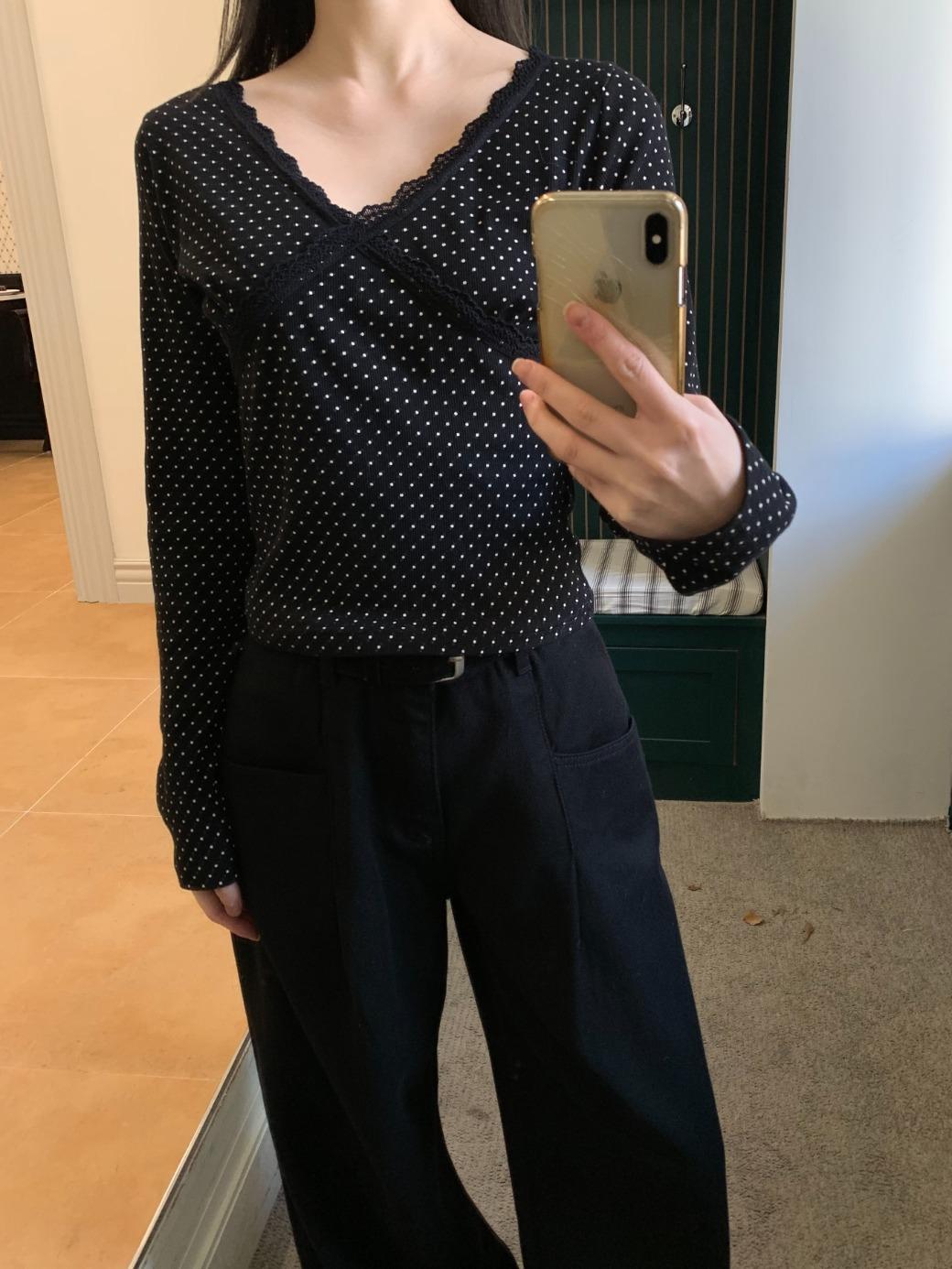 DL. Dot Lace Long Sleeve