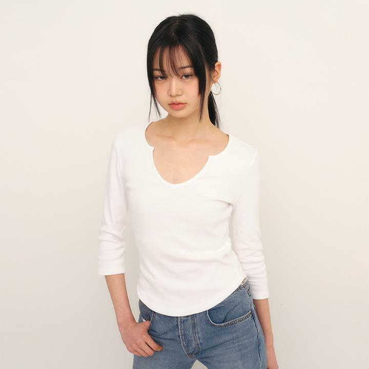 C 90S LINE SLIT NECK T-SHIRT_WHITE