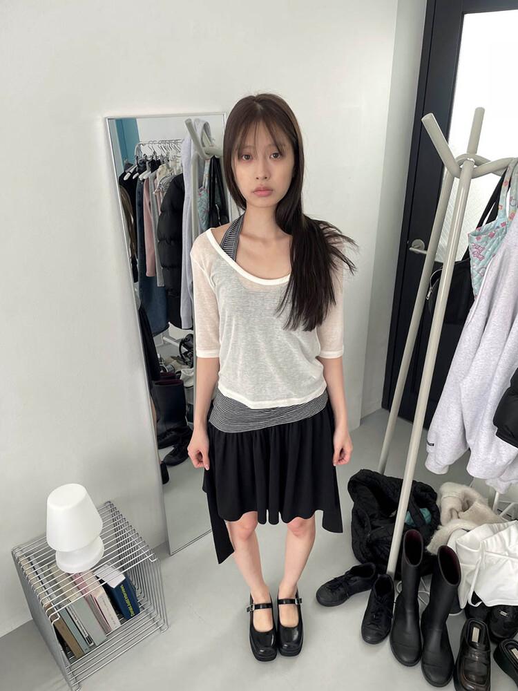 사토미라디오 U neck half top