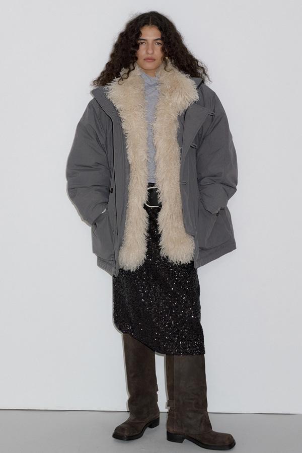 [11/1 예약배송] FUR HIGH NECK DOWN JUMPER