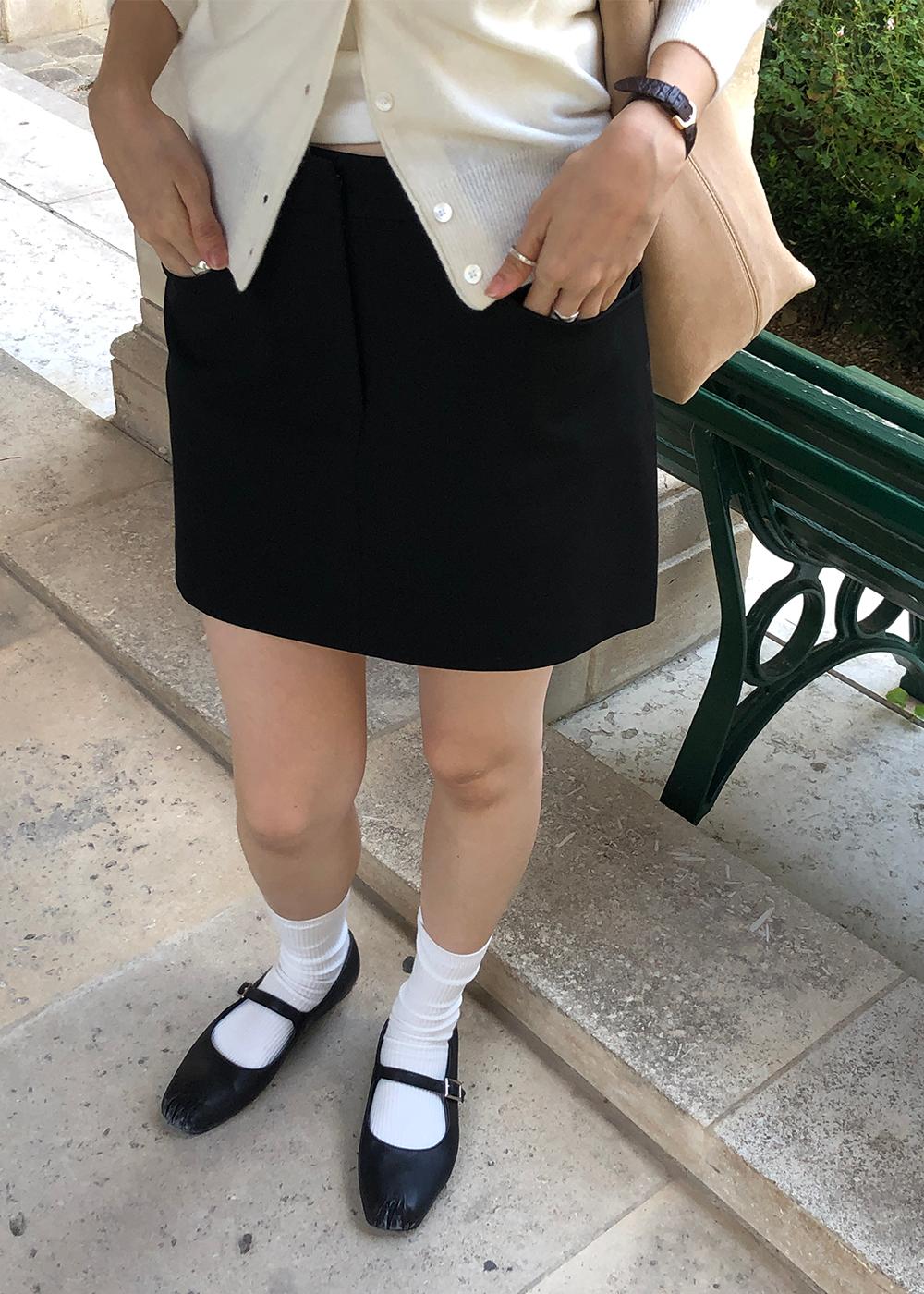 로우 미니 스커트 (Black)