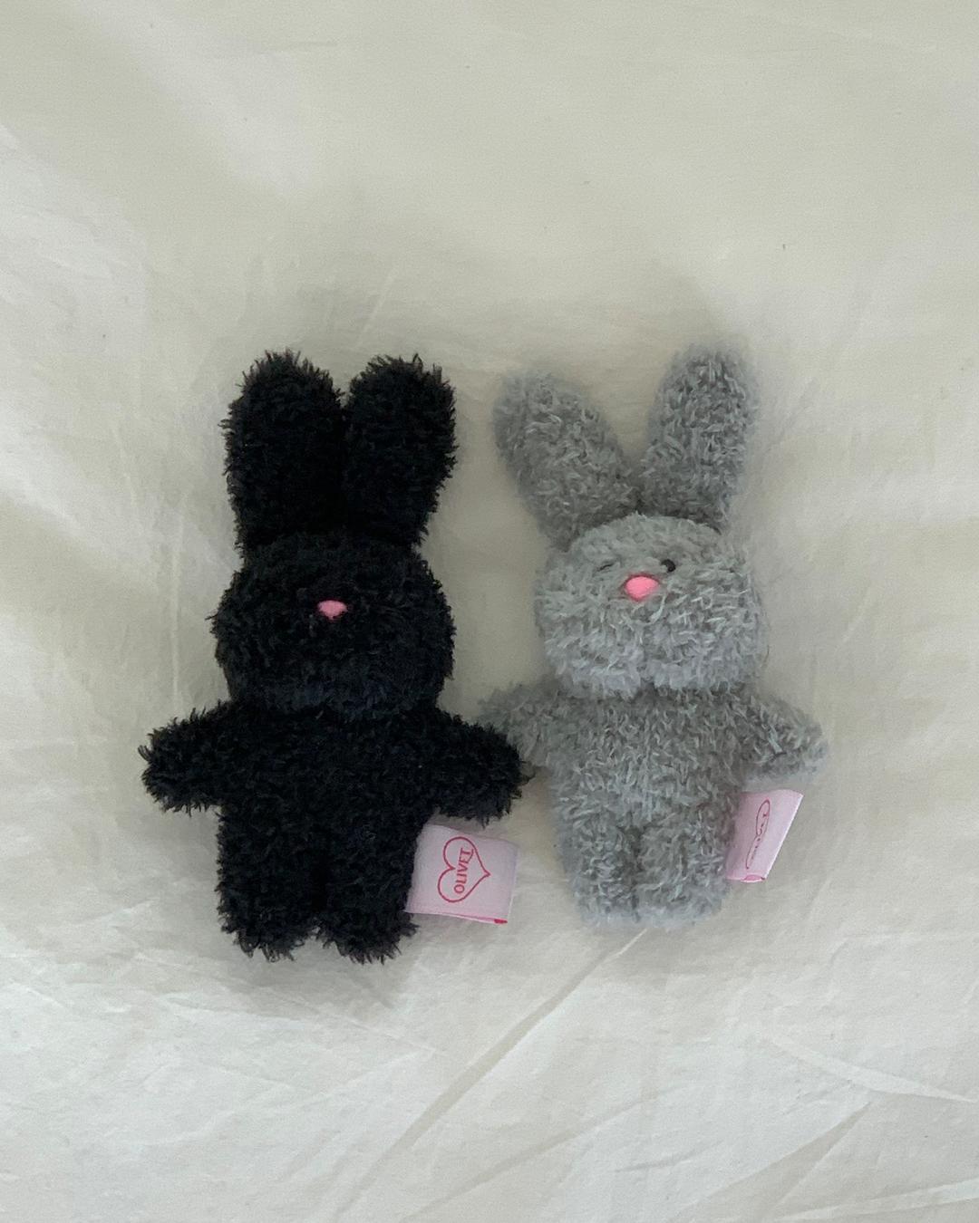 (5/16 오후 8시 1차 프리오더) Olivet mini fluffy rabbit keychain (뽀글 올톡이)