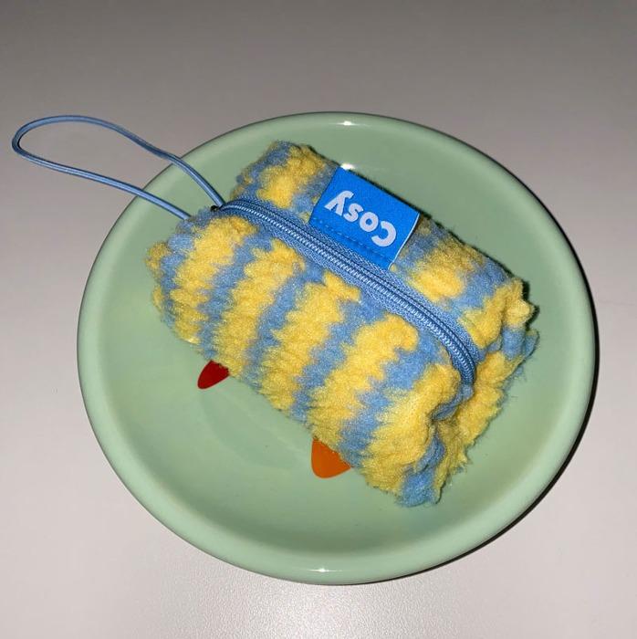LEMON BLUE FLUFFY RICO POUCH