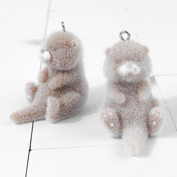 [6628-37]후로킹펜던트 수달 20x29mm ,1개