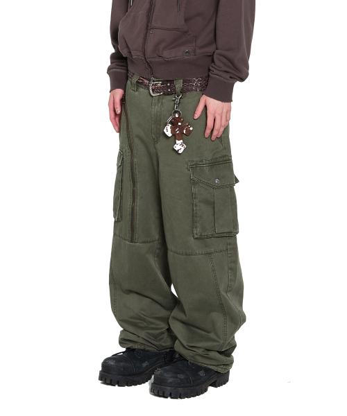Oblique Zippered Cargo Pants (Khaki)