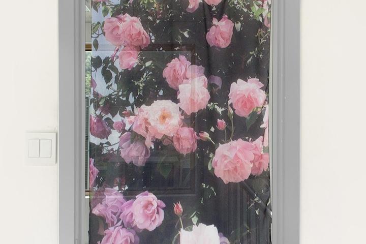 가든인로즈 쉬폰 풍경 패브릭 포스터 90x125cm