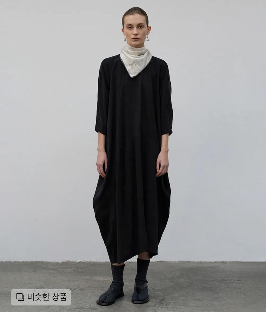 로우클래식 CURVE LINE DRESS , BLACK | 후루츠패밀리