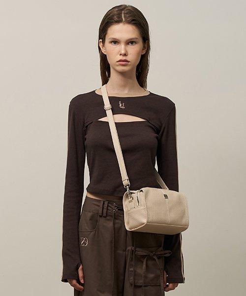 IG 컷아웃 롱 슬리브 브라운