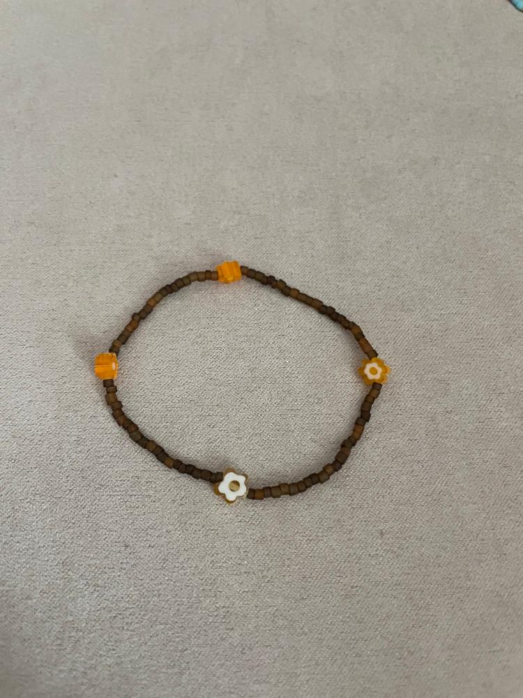 Matte Glass Beads Flower Bracelet Brown