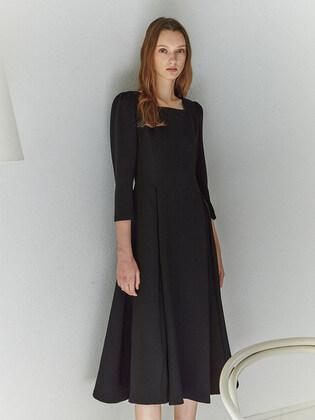 Voluminous Crepe Dress_Black
