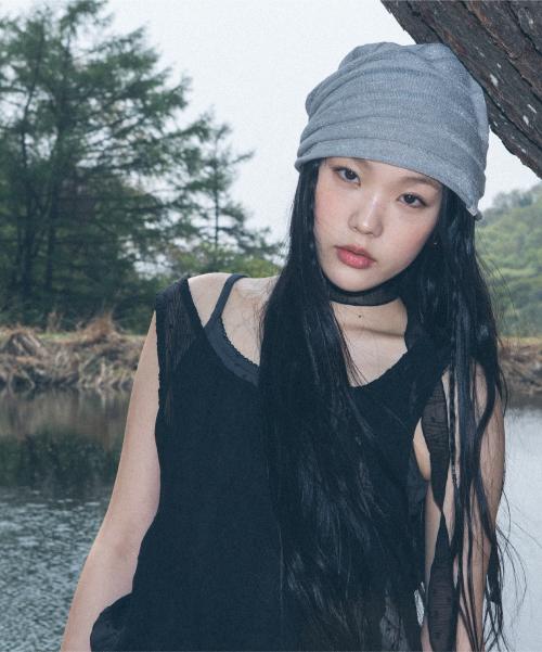 OVERSIZED GLITTER BEANIE [GREY]