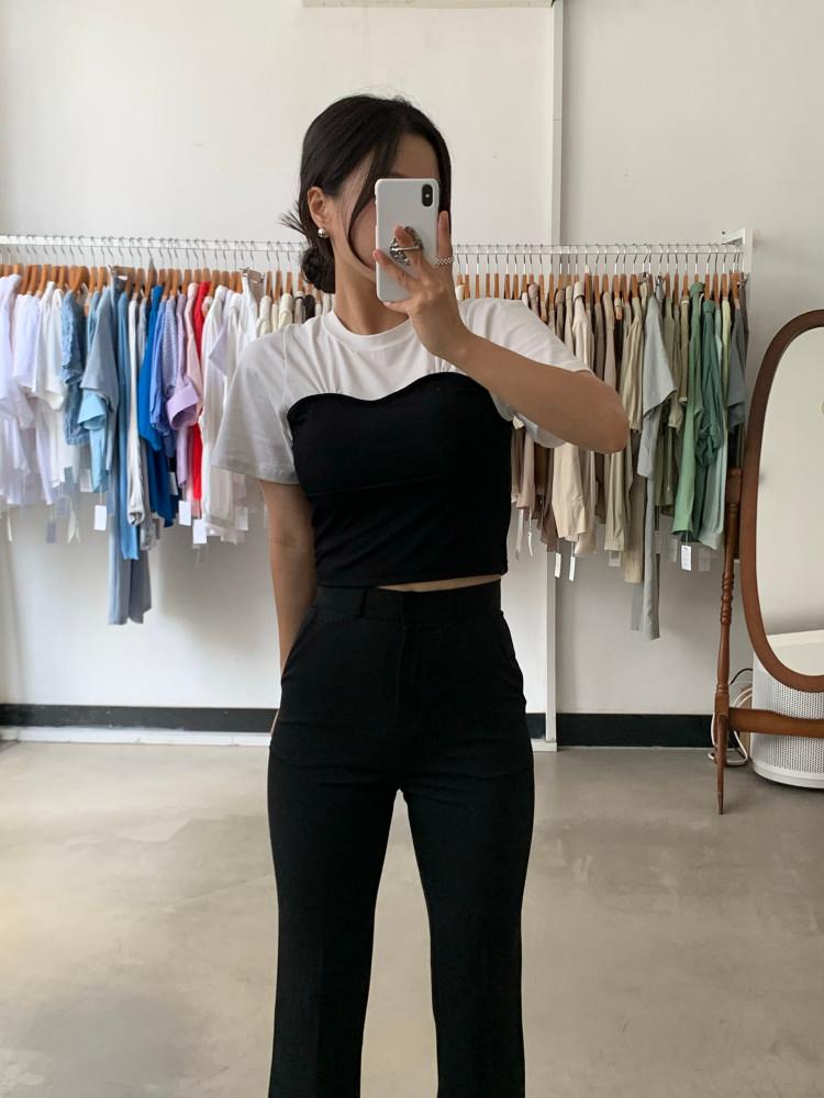 샤샤 캡내장 뷔스티에 배색 크롭 티셔츠 (3col)