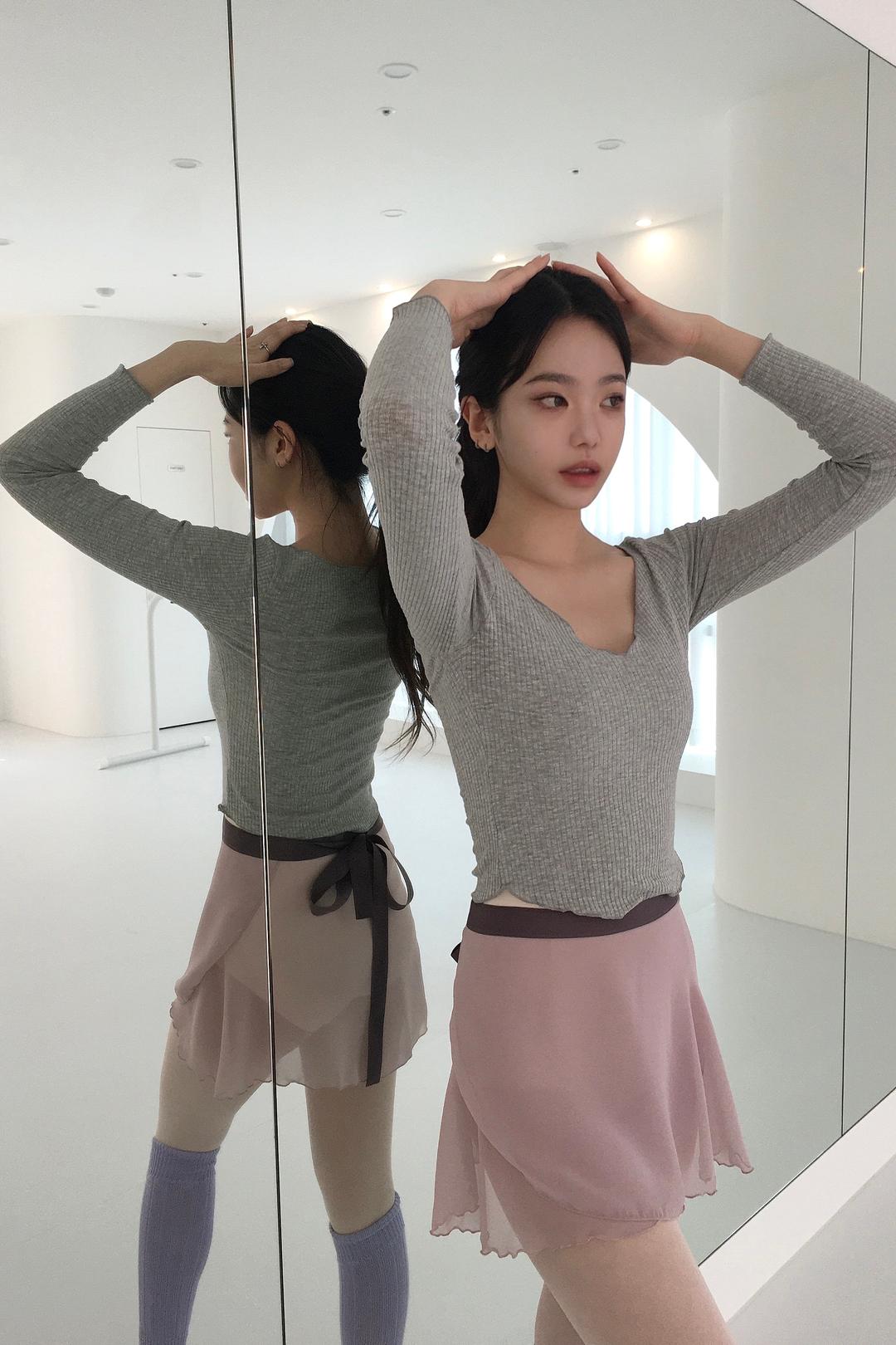 딥 넥 립 탑 (5컬러)