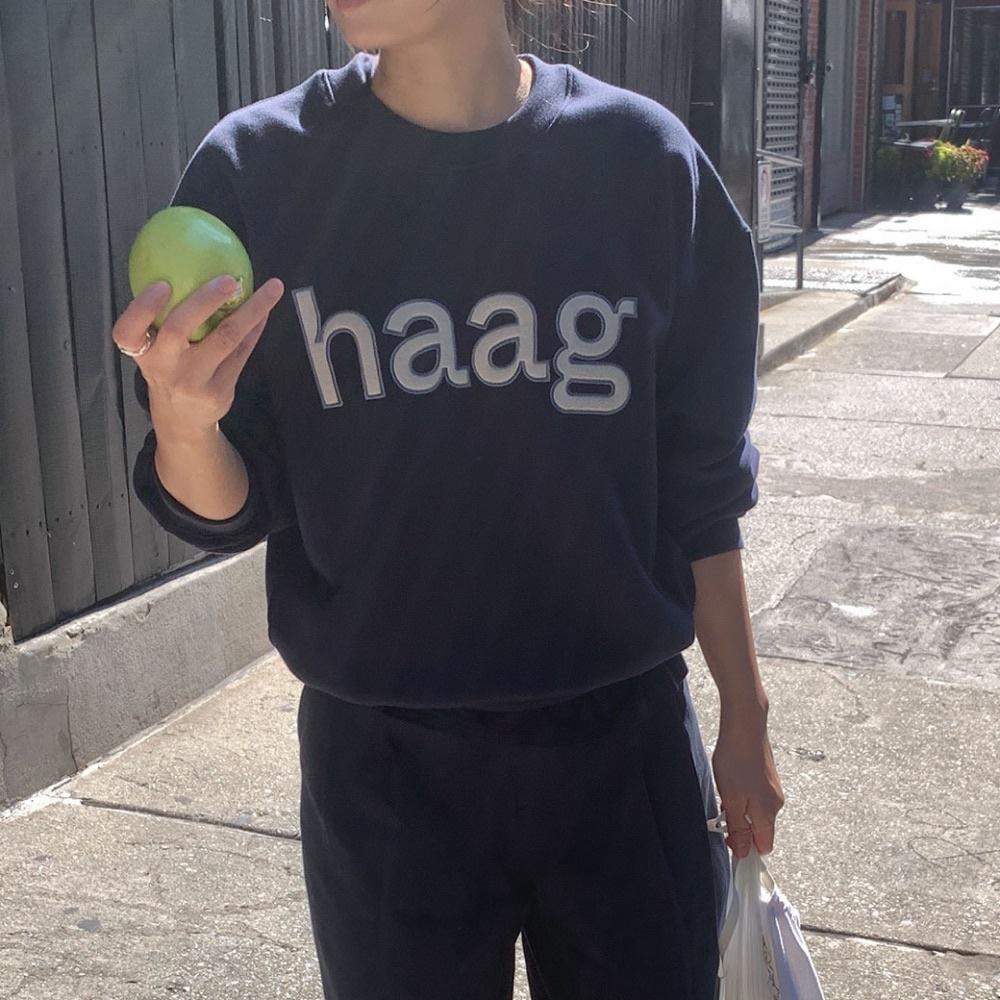 a birthday sweatshirt (navy)