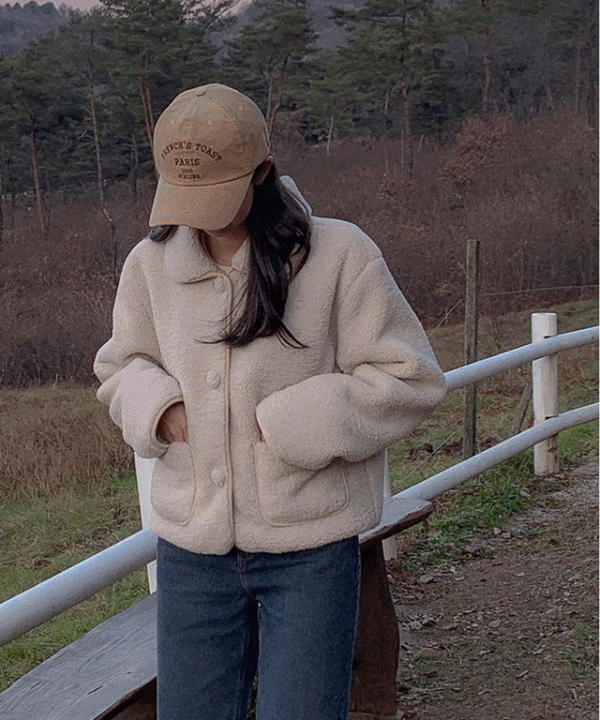 [자체제작/퍼안감]휘핑 양털 싸개 버튼 뽀글이 플리스 퍼 도톰 자켓(2col)