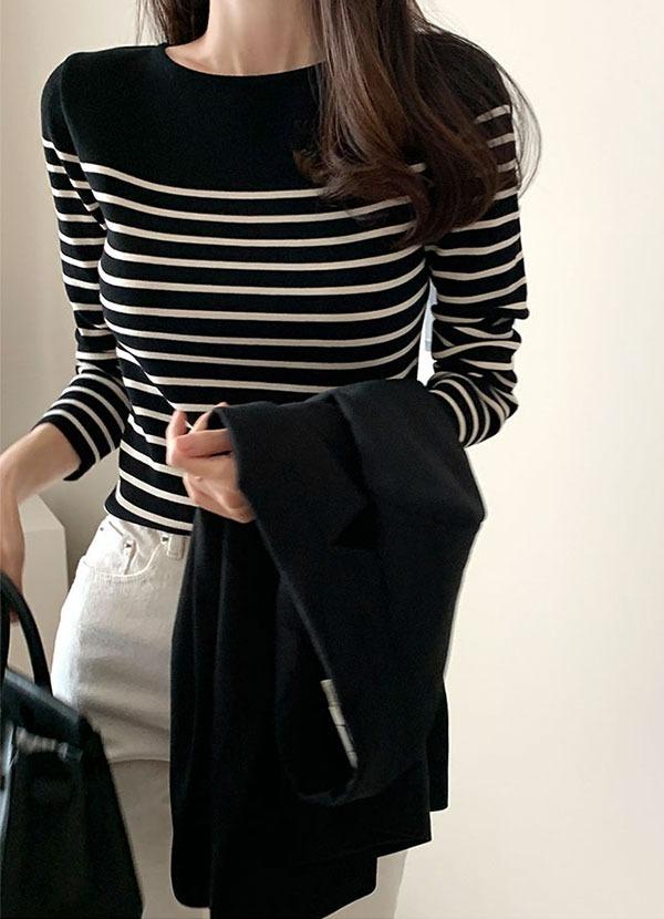 [DAILY MADE] 에센셜배색니트