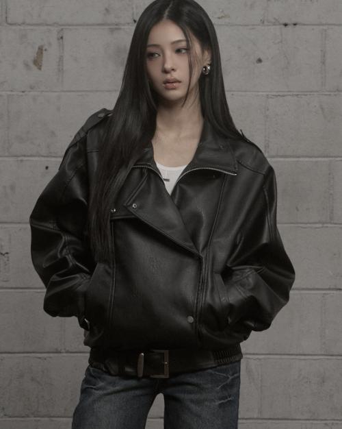 Structured High-Neck Leather Jacket (black)