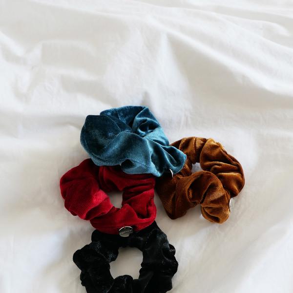 Velvet Scrunchie - 4 Color